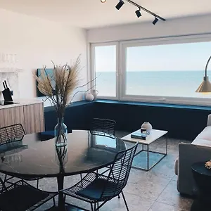 Wonderful Architect Designed Flat With Sea View Appartement Oostende